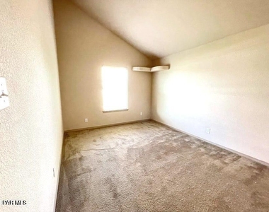 4001 Hueco Valley Drive - Photo Thumbnail 12
