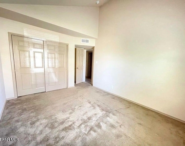 4001 Hueco Valley Drive - Photo Thumbnail 13