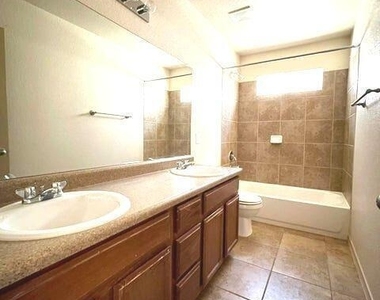 4001 Hueco Valley Drive - Photo Thumbnail 10