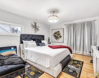 110 Grenelle Street - Photo Thumbnail 25