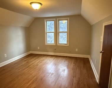 21 North Walnut Street - Photo Thumbnail 1