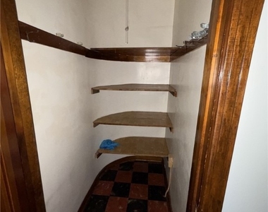 5839 Darlington Rd - Photo Thumbnail 12