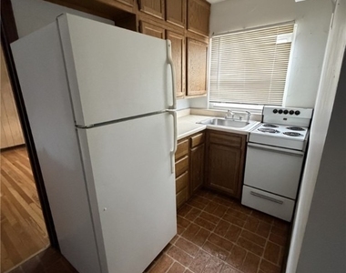 5839 Darlington Rd - Photo Thumbnail 15