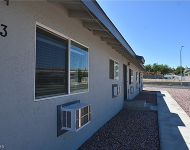 320 N 16th Street - Photo Thumbnail 7