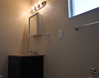 320 N 16th Street - Photo Thumbnail 21