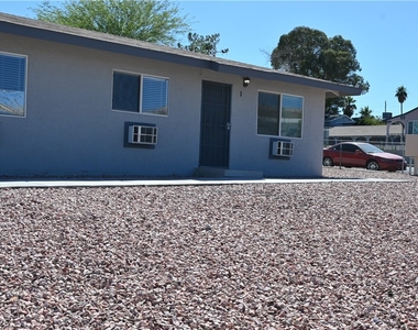 320 N 16th Street - Photo Thumbnail 5