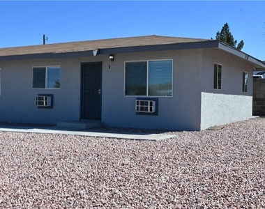 320 N 16th Street - Photo Thumbnail 4