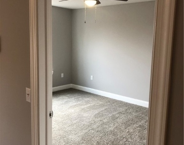 1217 Tulip Street - Photo Thumbnail 11