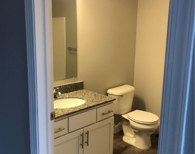 1217 Tulip Street - Photo Thumbnail 4