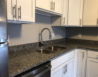 1219 Tulip Street - Photo Thumbnail 7