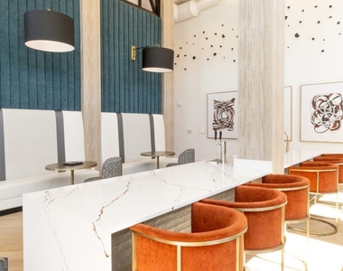 305 Collins Industr Way - Photo Thumbnail 20