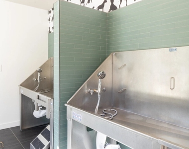 305 Collins Industr Way - Photo Thumbnail 33