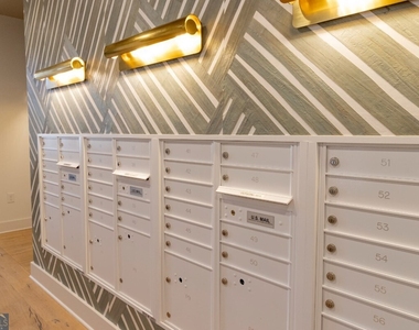 305 Collins Industr Way - Photo Thumbnail 25