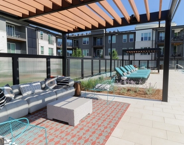 305 Collins Industr Way - Photo Thumbnail 15