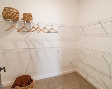 305 Collins Industr Way - Photo Thumbnail 11