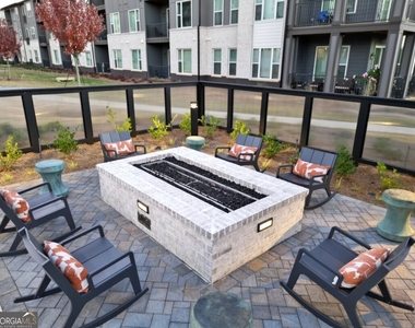 305 Collins Industr Way - Photo Thumbnail 18
