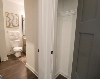 305 Collins Industr Way - Photo Thumbnail 10
