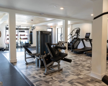 305 Collins Industr Way - Photo Thumbnail 26