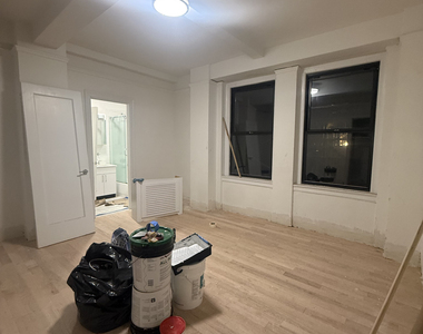 145 West 55th Street - Photo Thumbnail 4