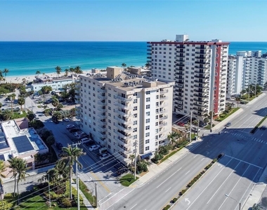 1401 S Ocean Drive - Photo Thumbnail 3