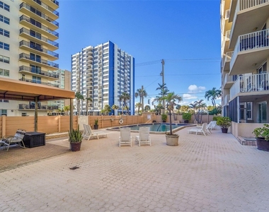 1401 S Ocean Drive - Photo Thumbnail 41