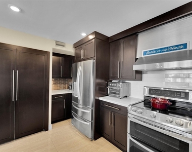 1401 S Ocean Drive - Photo Thumbnail 14