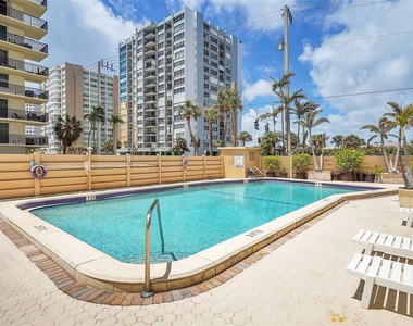 1401 S Ocean Drive - Photo Thumbnail 34