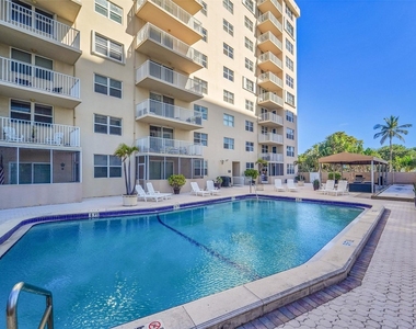 1401 S Ocean Drive - Photo Thumbnail 35