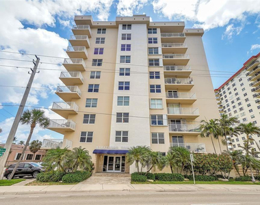 1401 S Ocean Drive - Photo Thumbnail 2