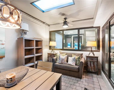 425 Ne 25th Street - Photo Thumbnail 52