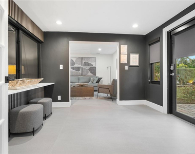 425 Ne 25th Street - Photo Thumbnail 50