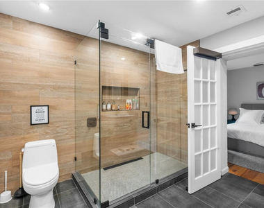 425 Ne 25th Street - Photo Thumbnail 39