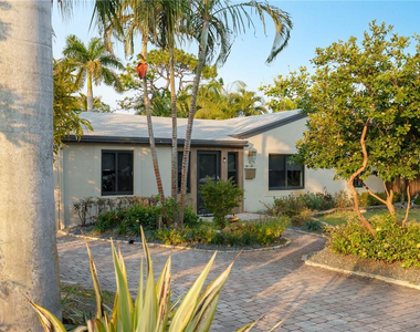 425 Ne 25th Street - Photo Thumbnail 10