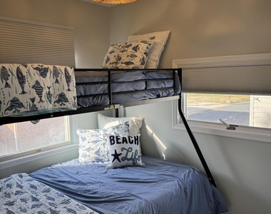 120 W Chadwick Way - Photo Thumbnail 6