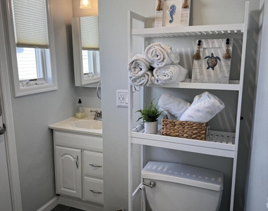 120 W Chadwick Way - Photo Thumbnail 12