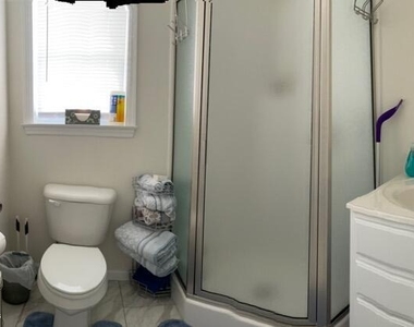 121 W Tide Way - Photo Thumbnail 10