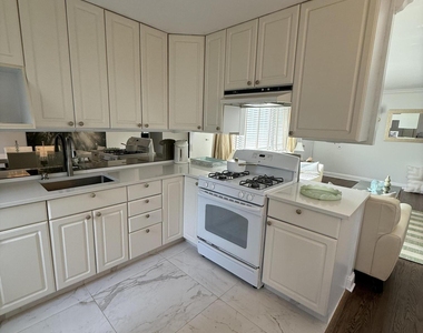 35 Sternberger Avenue - Photo Thumbnail 10