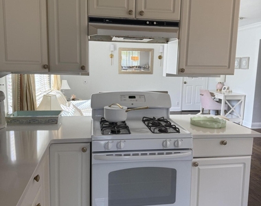 35 Sternberger Avenue - Photo Thumbnail 9