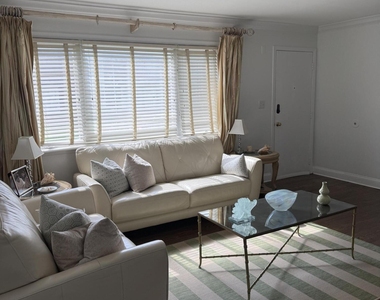 35 Sternberger Avenue - Photo Thumbnail 3