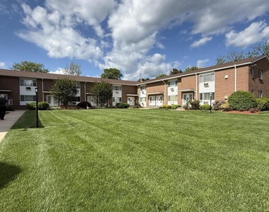 35 Sternberger Avenue - Photo Thumbnail 2
