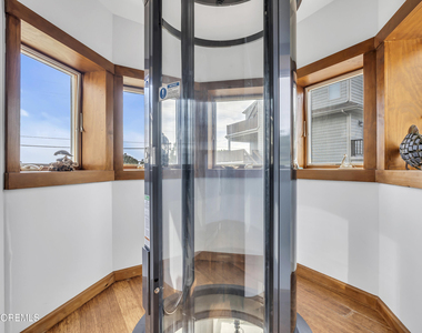492 Ocean Avenue - Photo Thumbnail 6