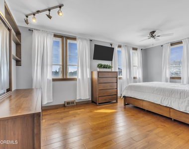 492 Ocean Avenue - Photo Thumbnail 37