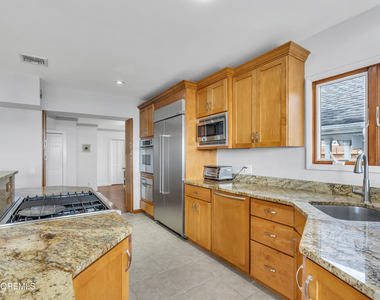492 Ocean Avenue - Photo Thumbnail 22