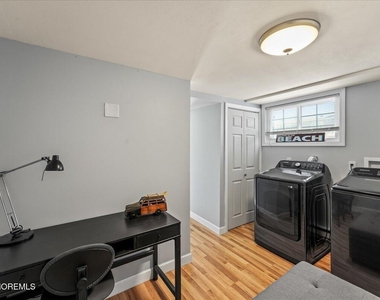 273 N 12th Street - Photo Thumbnail 13