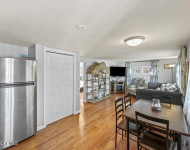 273 N 12th Street - Photo Thumbnail 9