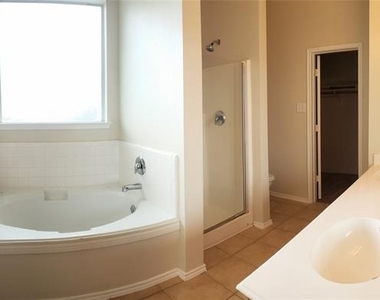 3432 Fashion Street - Photo Thumbnail 15