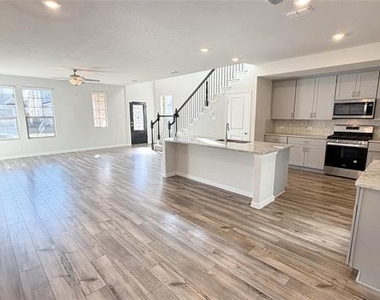 2653 Acadia Drive - Photo Thumbnail 6
