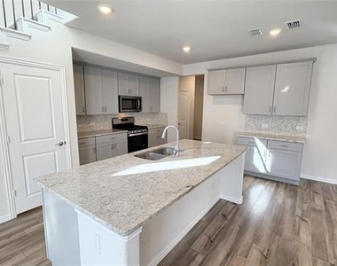 2653 Acadia Drive - Photo Thumbnail 8