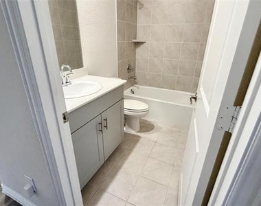 2653 Acadia Drive - Photo Thumbnail 10