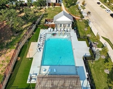 2653 Acadia Drive - Photo Thumbnail 1